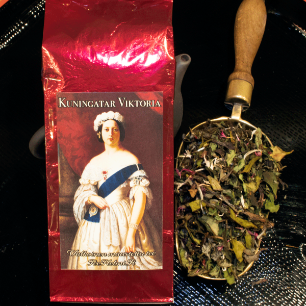 Kuningatar-Viktoria-valkoinen-maustettu-tee